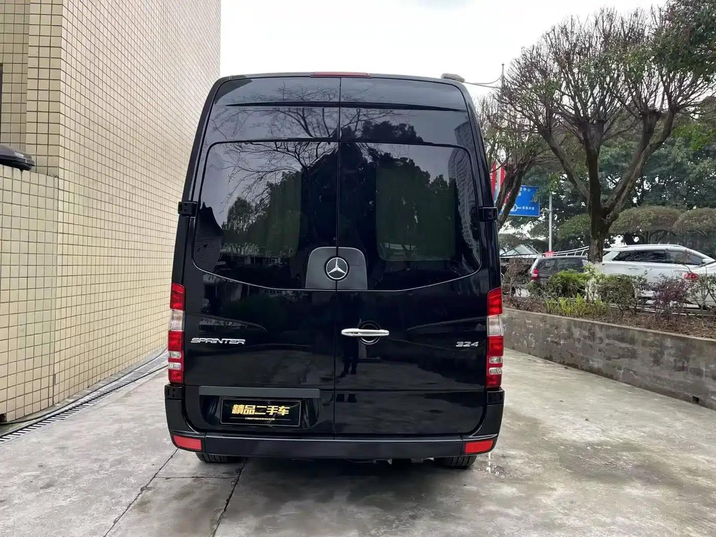 2017 Sprinter 3.5L Automatic — миниатюра 2