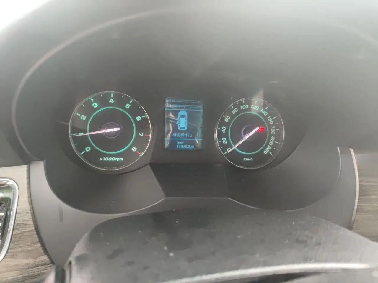 JAC Group Refine M5 2013 2.0T Gasoline Automatic Business Edition — миниатюра 11