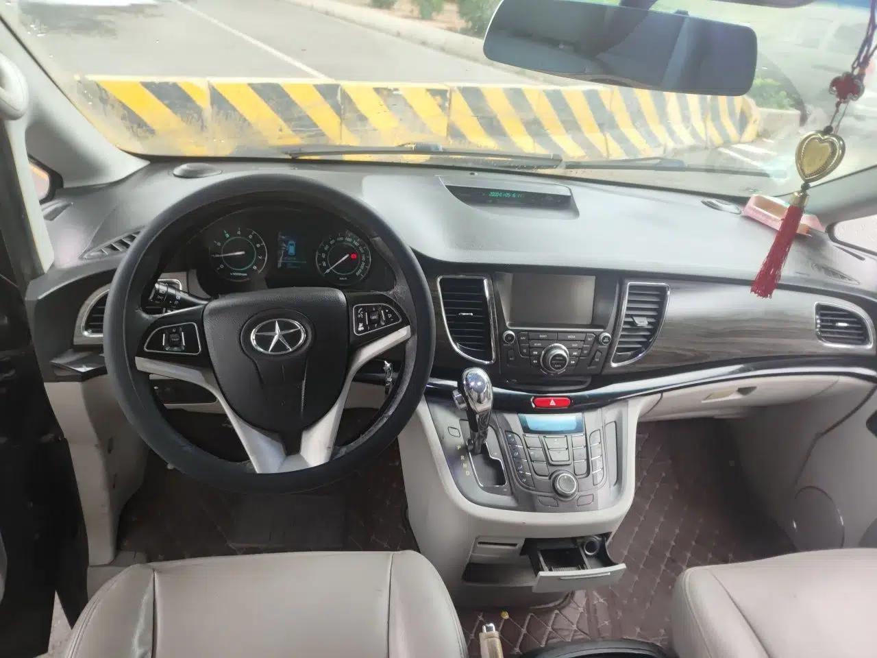 JAC Group Refine M5 2013 2.0T Gasoline Automatic Business Edition — миниатюра 9