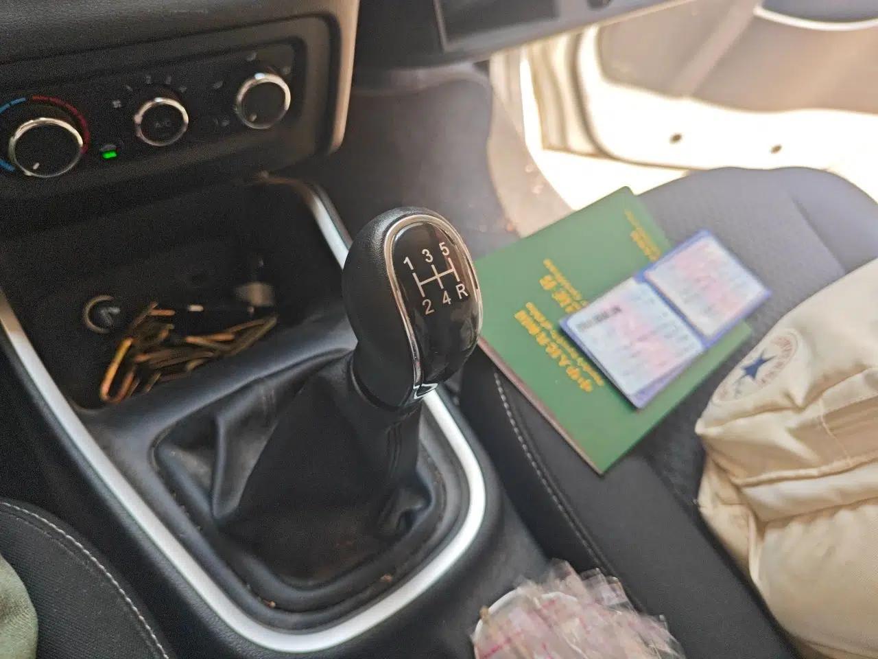 Jinbei Gold Hiace M Classic 2022 Panda Edition 1.5L Engineering Lion Passenger Vehicle 5 Seats — миниатюра 14
