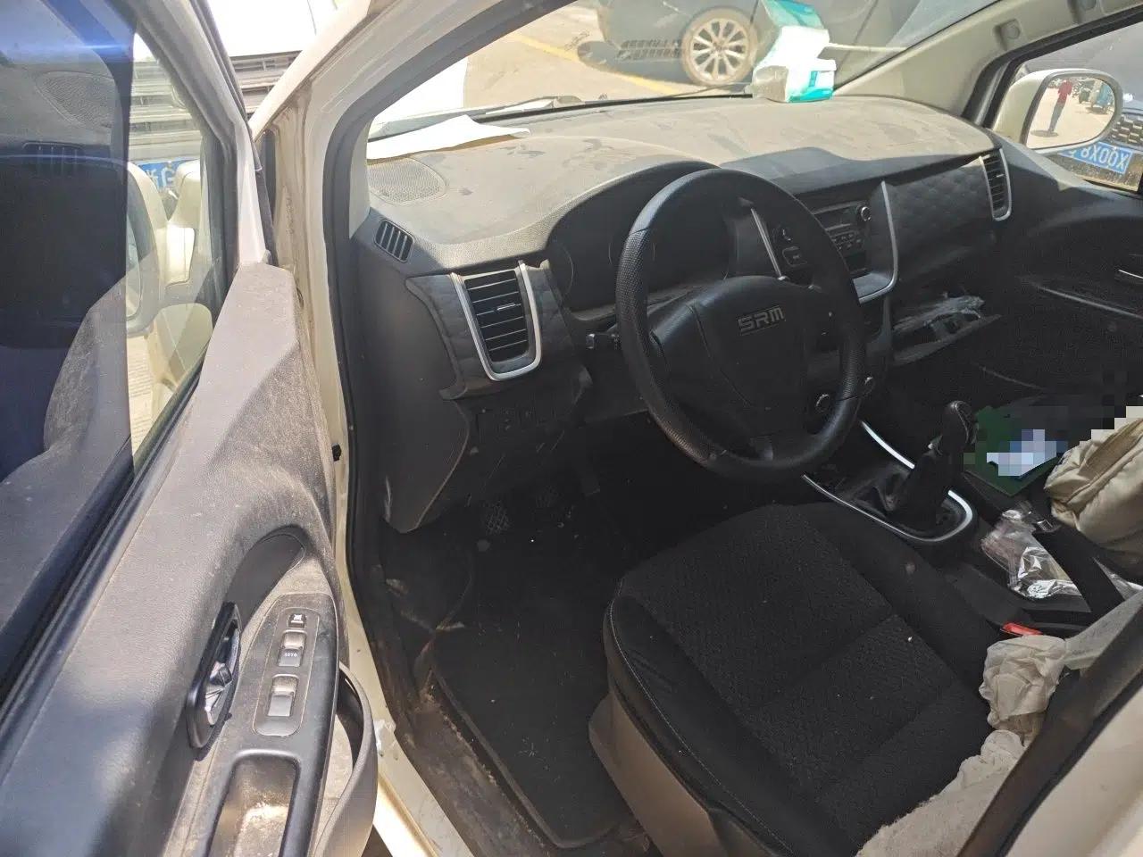 Jinbei Gold Hiace M Classic 2022 Panda Edition 1.5L Engineering Lion Passenger Vehicle 5 Seats — миниатюра 16