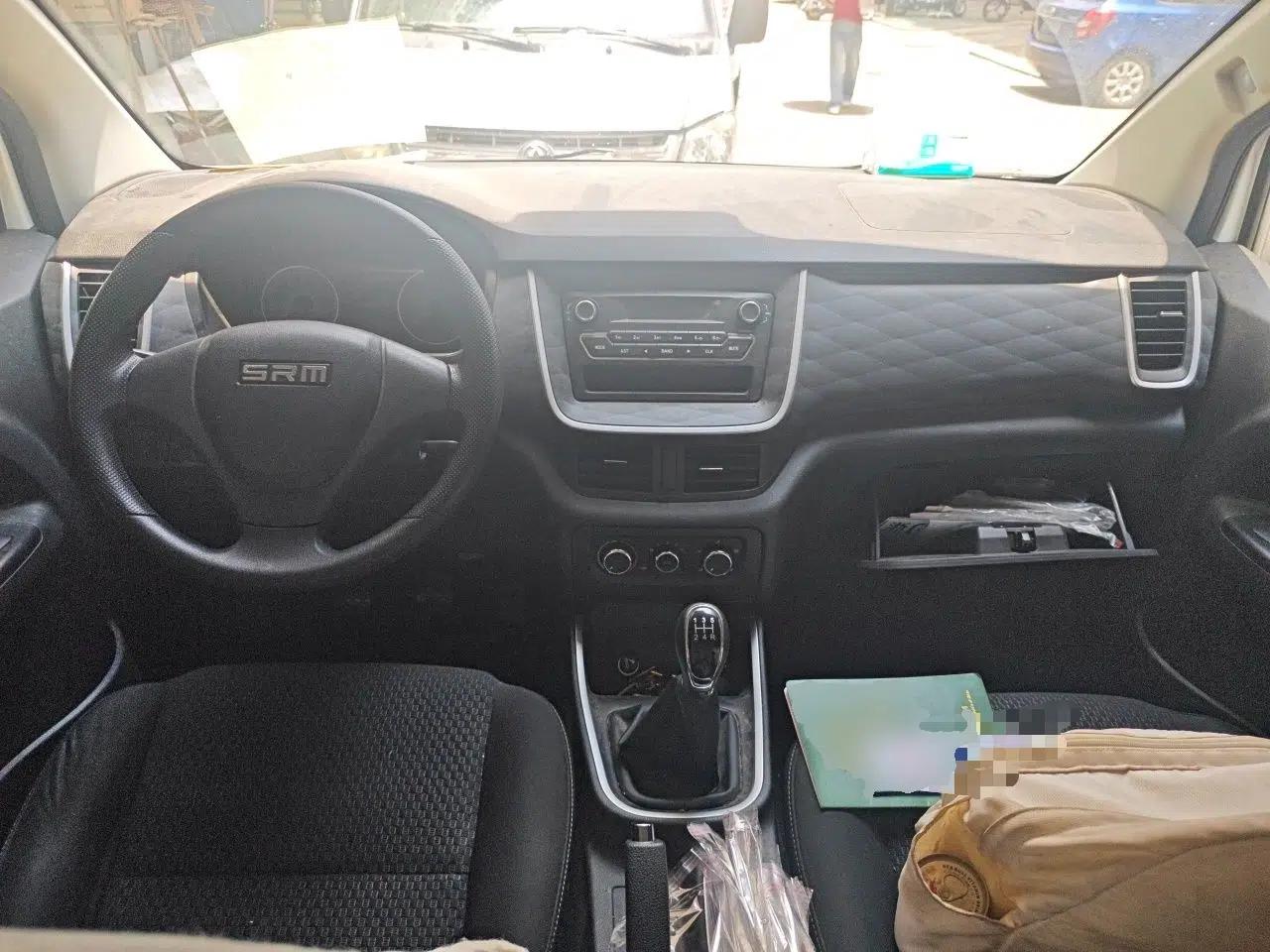 Jinbei Gold Hiace M Classic 2022 Panda Edition 1.5L Engineering Lion Passenger Vehicle 5 Seats — миниатюра 9