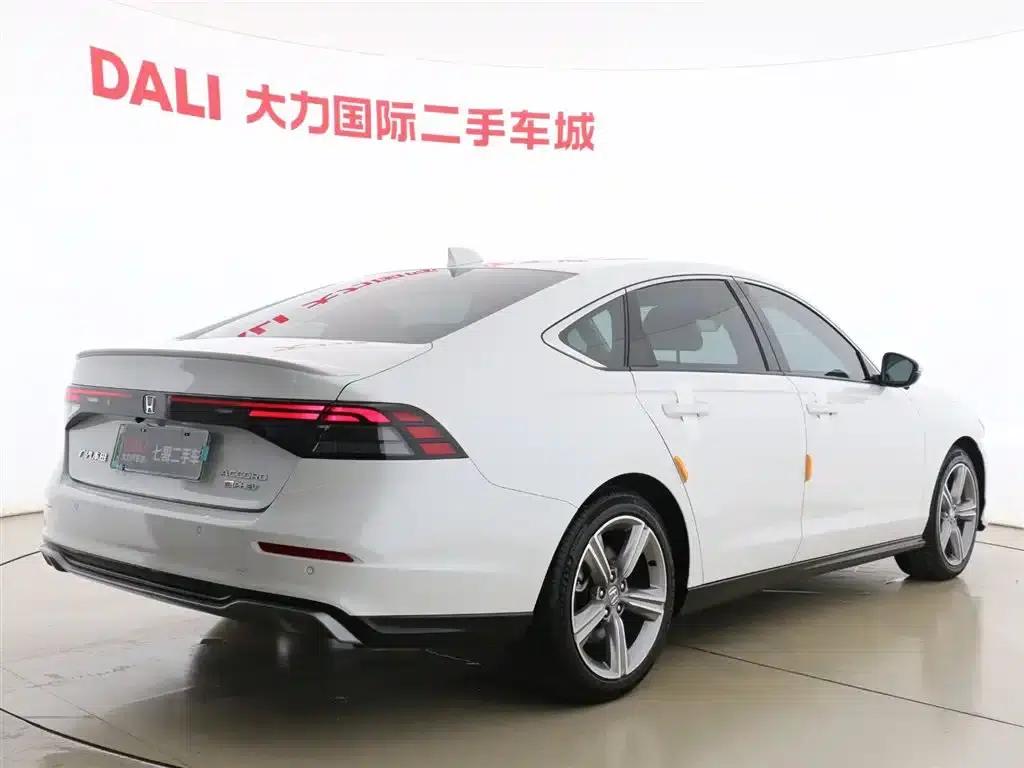 Accord PHEV 2023 2.0L e:PHEV Premium Edition — миниатюра 14