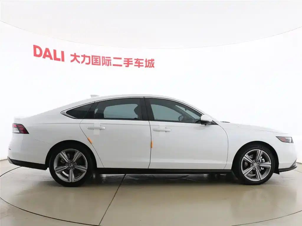 Accord PHEV 2023 2.0L e:PHEV Premium Edition — миниатюра 15