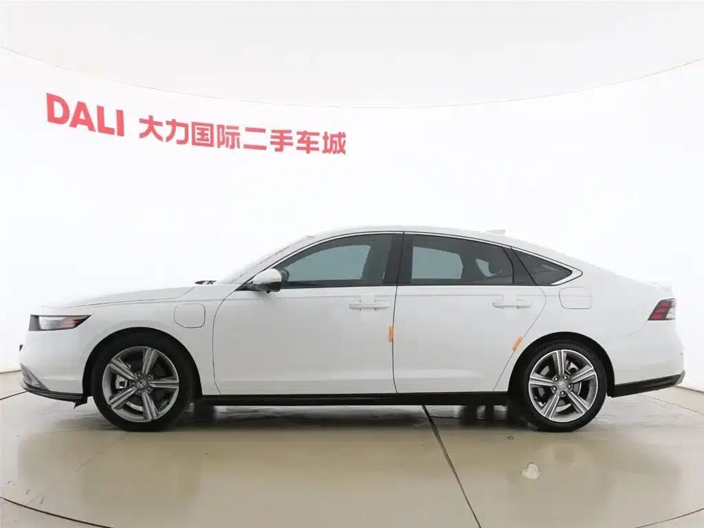 Accord PHEV 2023 2.0L e:PHEV Premium Edition — миниатюра 8