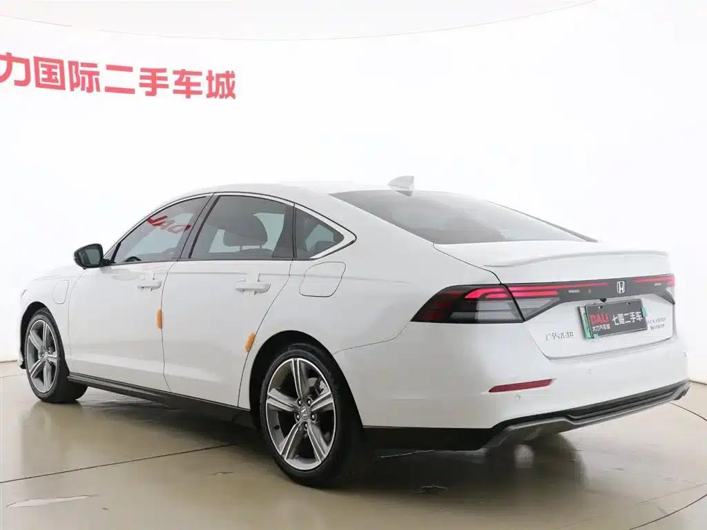Accord PHEV 2023 2.0L e:PHEV Premium Edition — миниатюра 9
