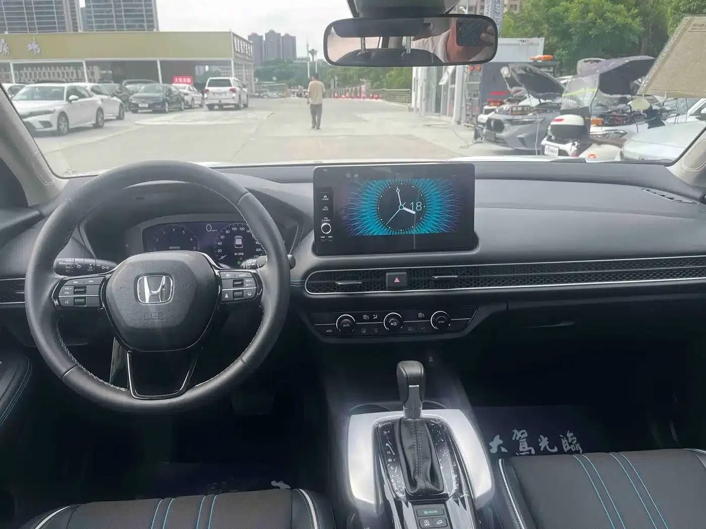 Honda HR-V 2024 240TURBO Sporty Edition — миниатюра 12