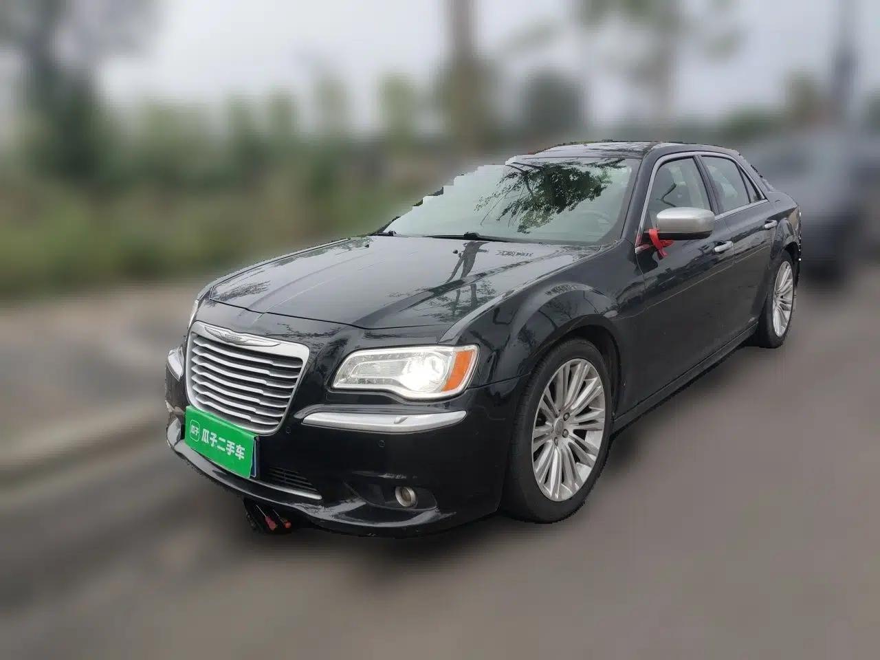 Chrysler 300C 2014 3.0L Excellence Edition — миниатюра 1