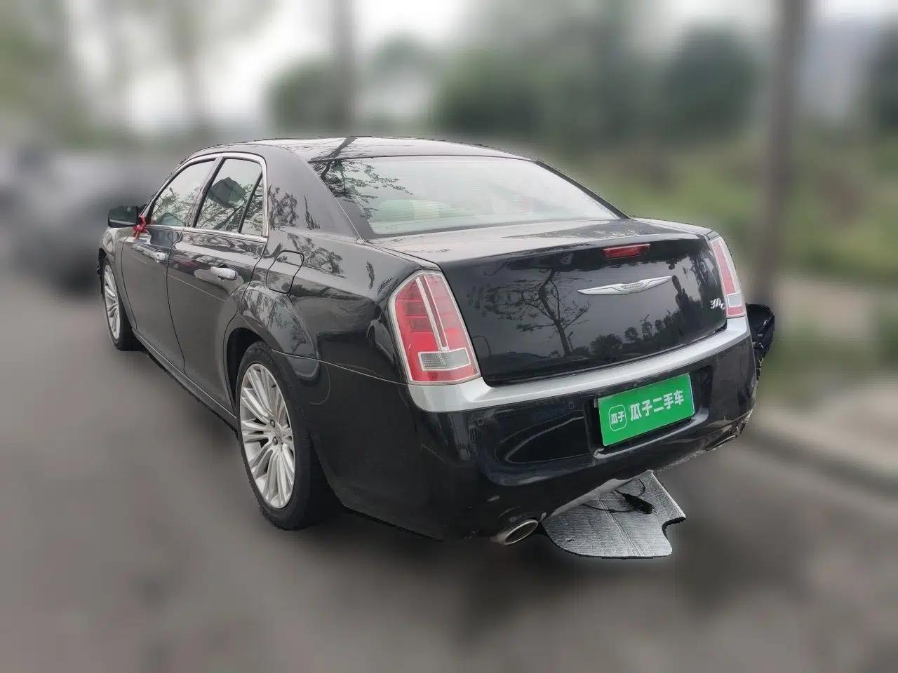Chrysler 300C 2014 3.0L Excellence Edition — миниатюра 4