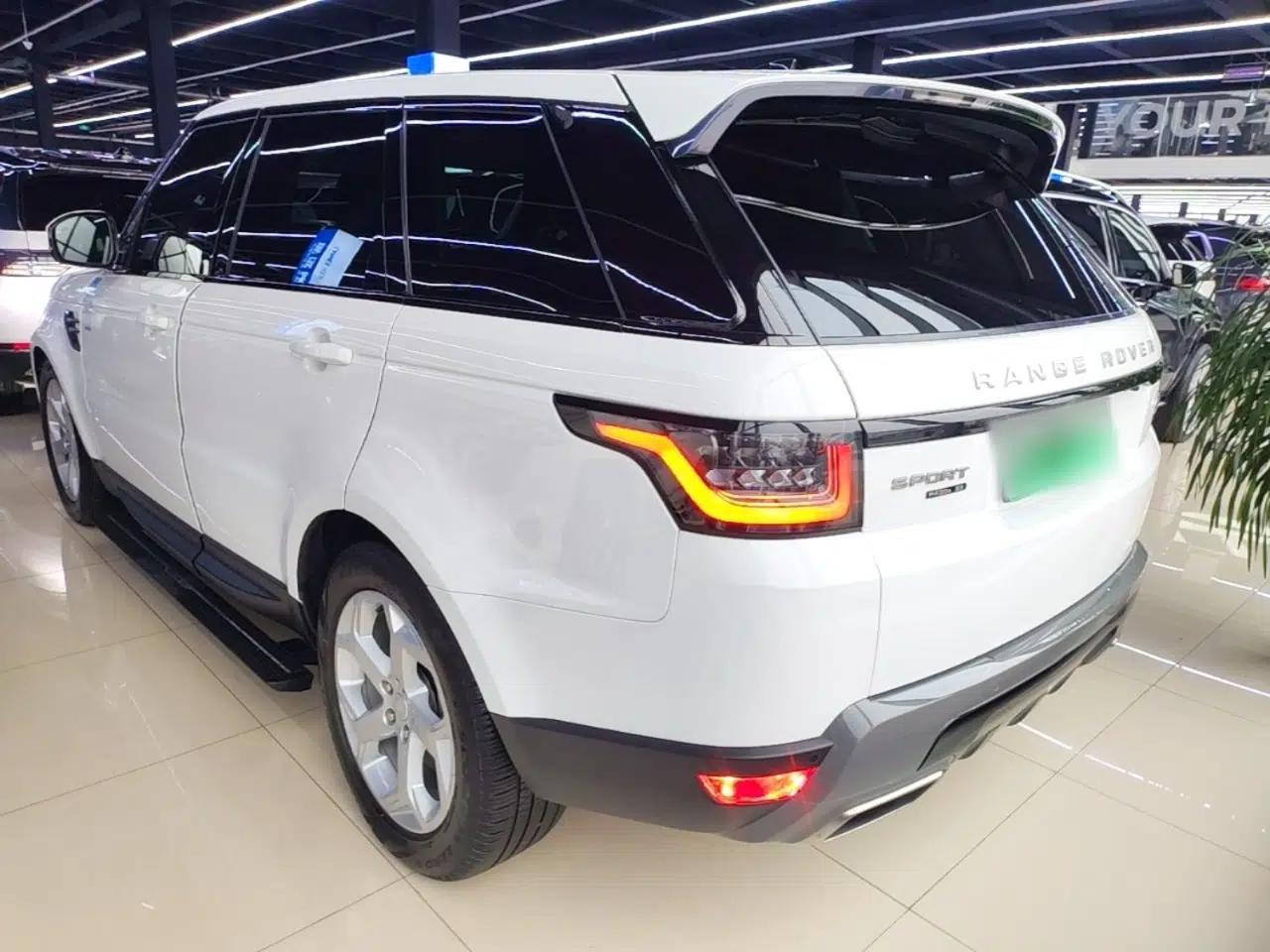 Land Rover Range SportNew Energy 2022 P400e SE — миниатюра 13