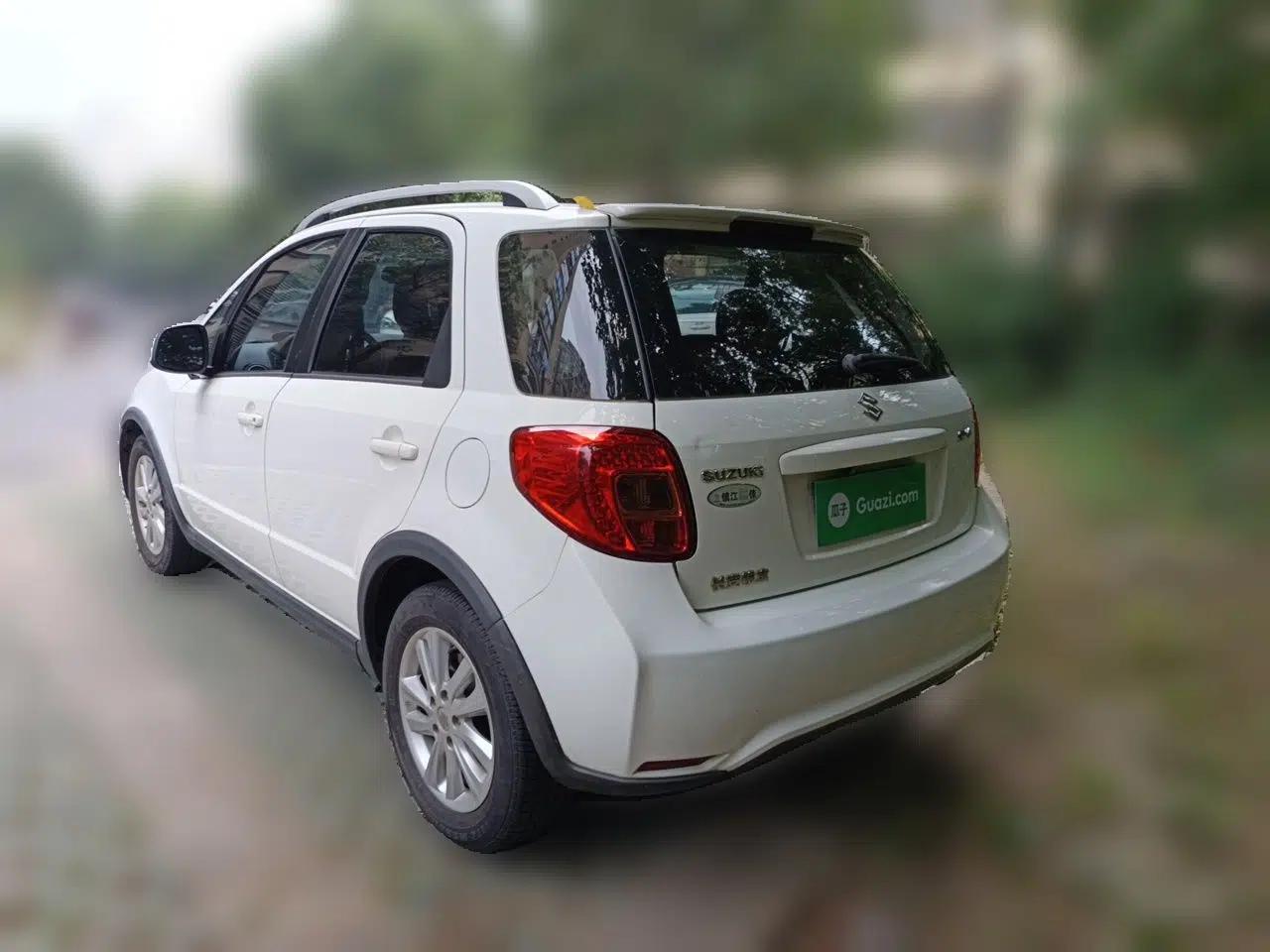 Suzuki SX4 2013 1.6L Manual CoolRide Model — миниатюра 4
