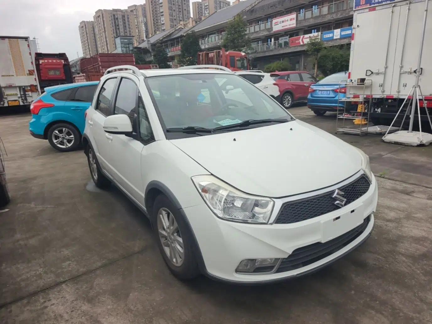 Suzuki SX4 2013 1.6L Automatic CoolRide Model — миниатюра 3