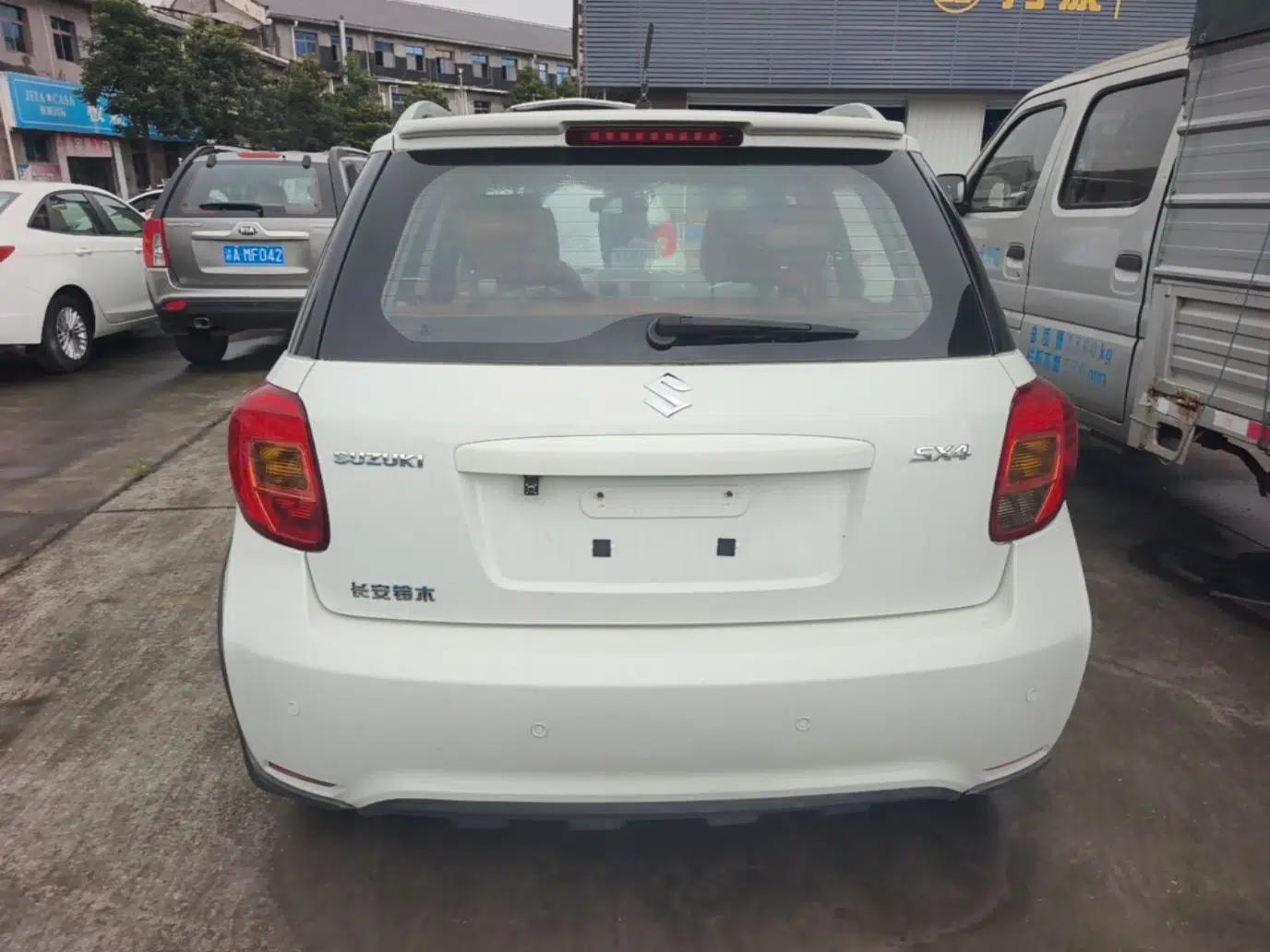 Suzuki SX4 2013 1.6L Automatic CoolRide Model — миниатюра 5