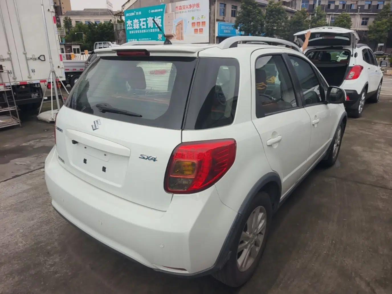 Suzuki SX4 2013 1.6L Automatic CoolRide Model — миниатюра 6