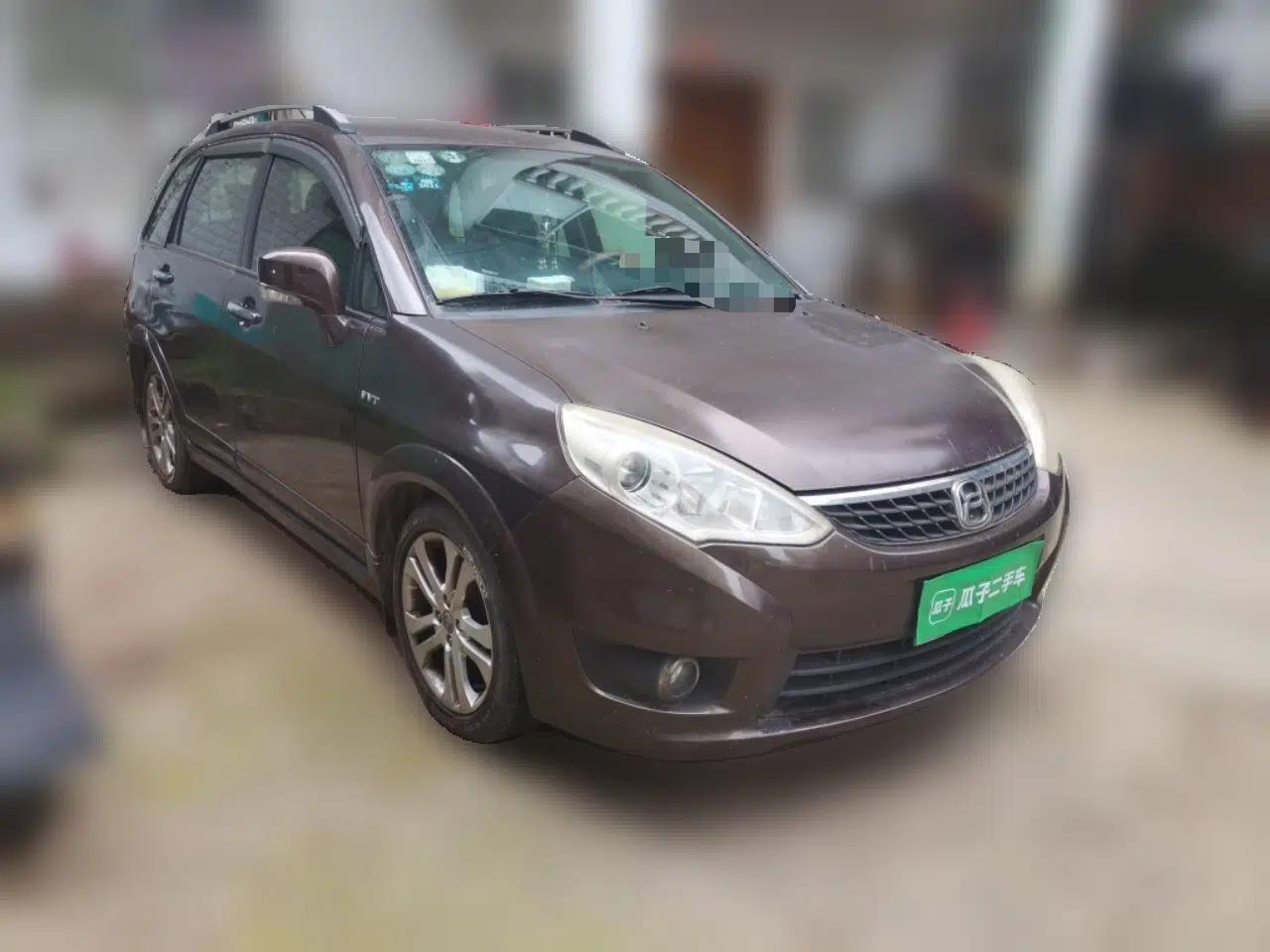 Suzuki Liana A6 2015 Hatchback 1.4L Manual Enjoyment Model — миниатюра 3