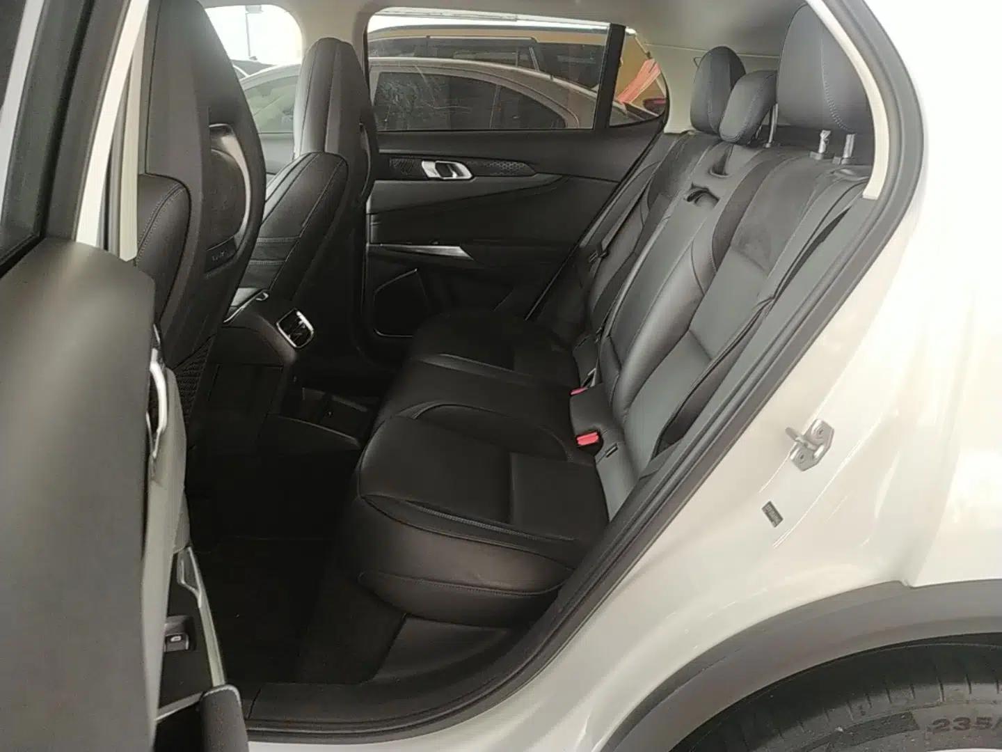 Lynk & Co 01 EM-P 2018 1.5T PHEV JingPro National Emission Standard V — миниатюра 20