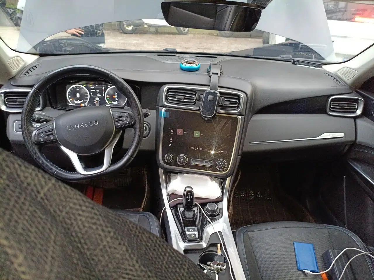 Lynk & Co 01 EM-P 2018 1.5T PHEV Jing Guo V — миниатюра 9