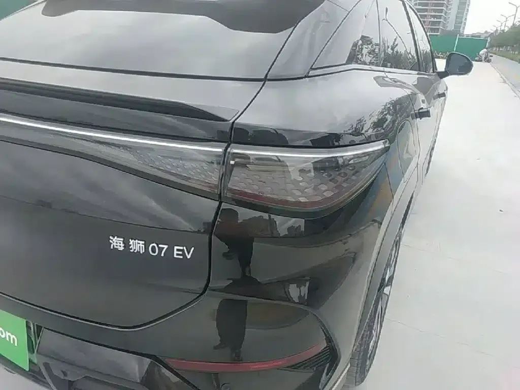 Hiace 07 EV 2024 Model 610 Long Range Version — миниатюра 8