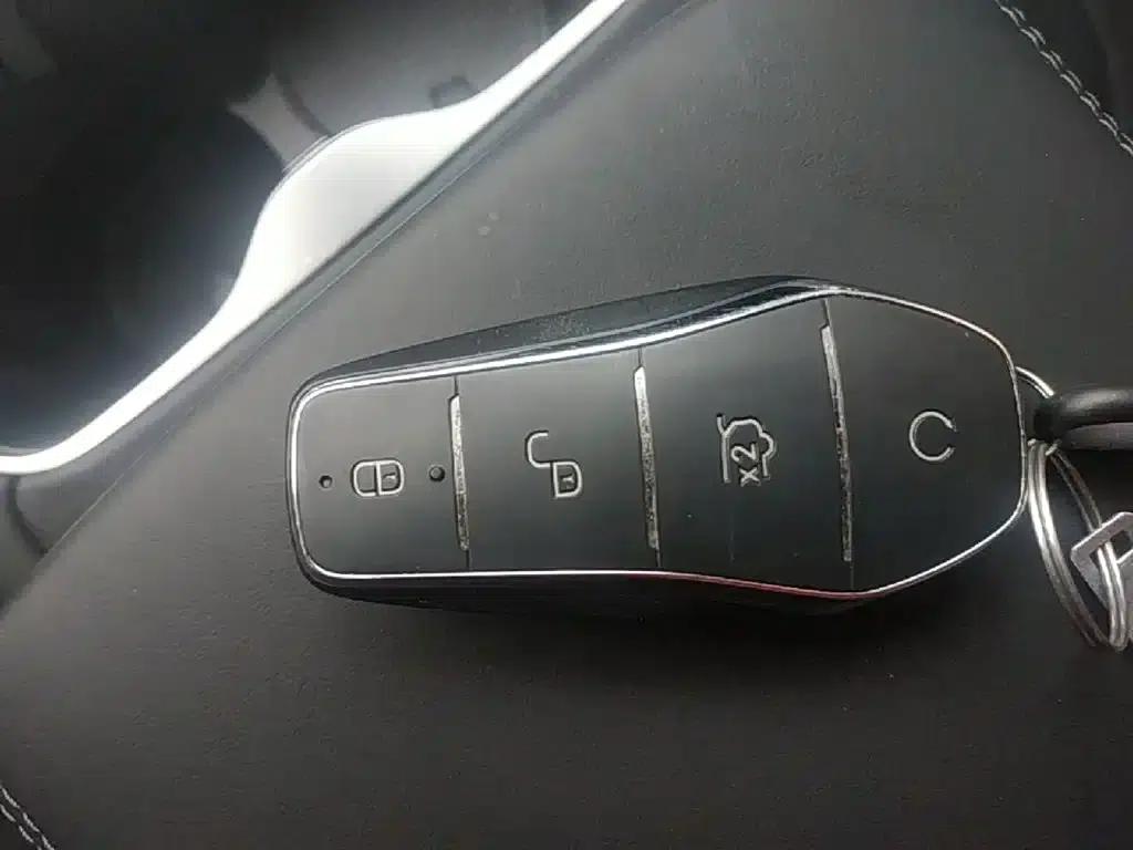 Hiace 07 EV 2024 Model 610 Long Range Version — миниатюра 9