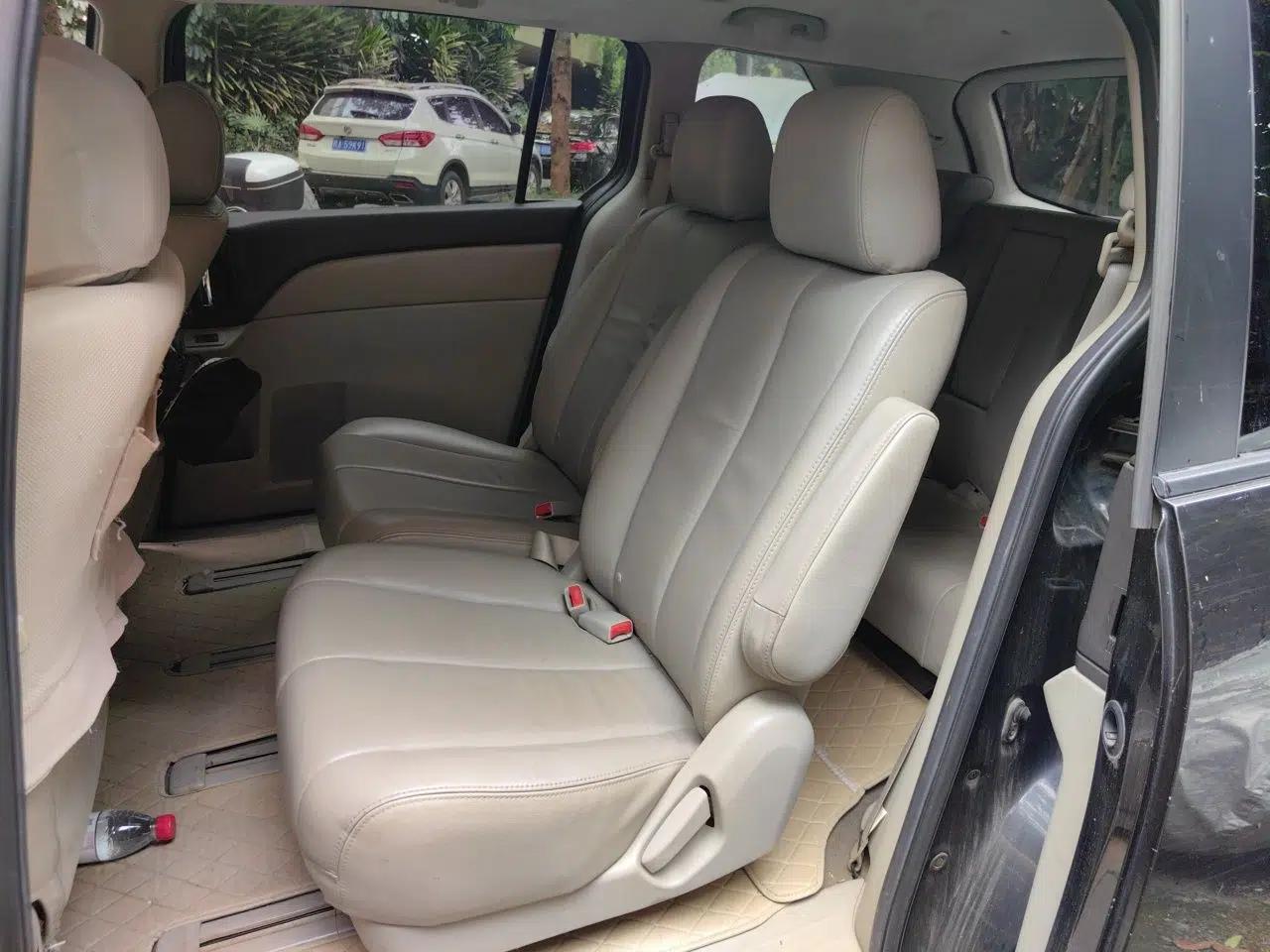 Mazda 8 2011 2.3L Deluxe Edition — миниатюра 17
