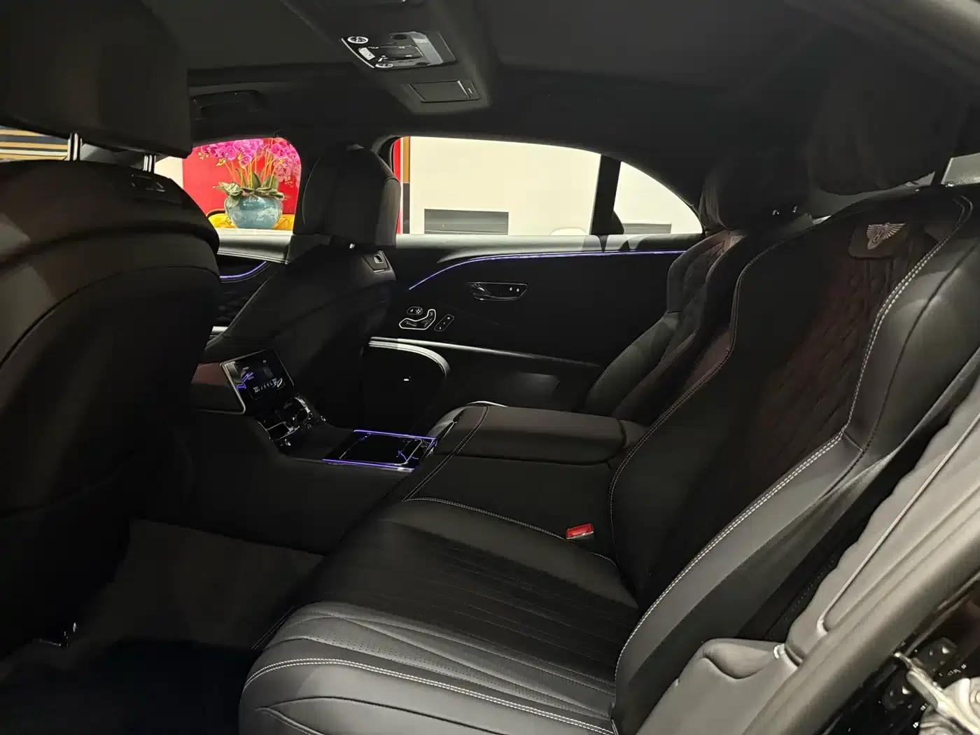 2022 Mercedes-Benz Flying Spur Plug-in Hybrid 2.9T V6 Hybrid Mulliner — миниатюра 5