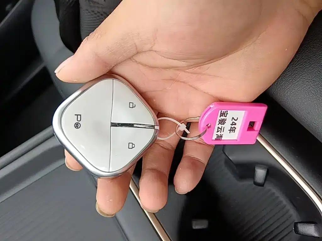 Baojun Yunhai 2024 140km/h Plug-in Hybrid — миниатюра 9