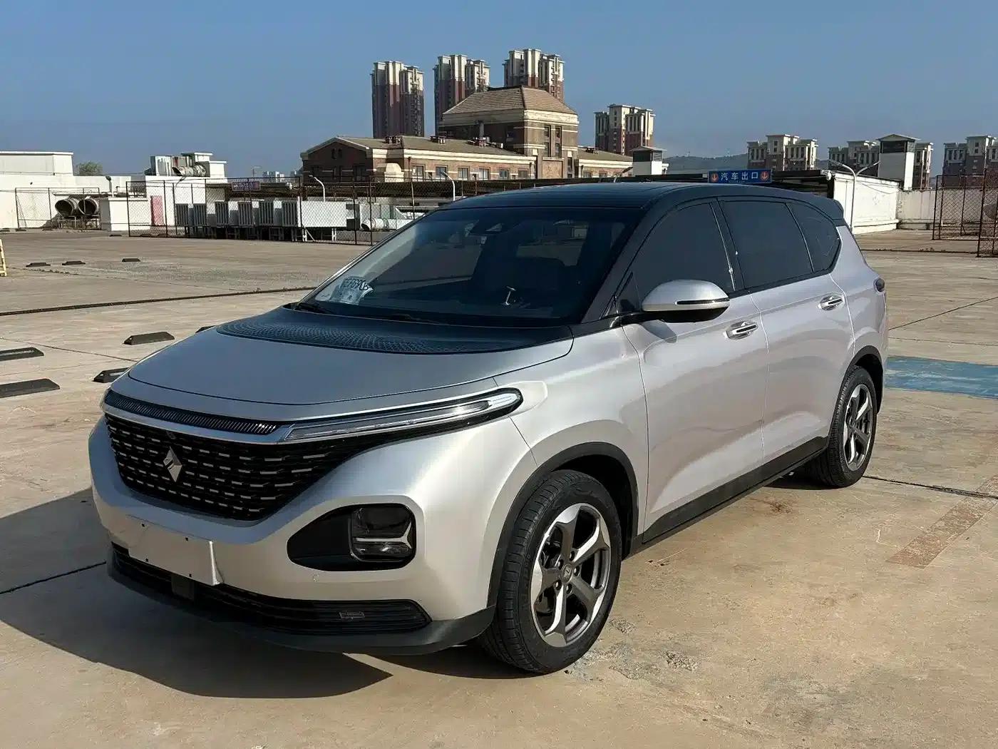 Baojun RM-5 2019 1.5T CVT 24-Hour Online Premium 6-Seater — миниатюра 1