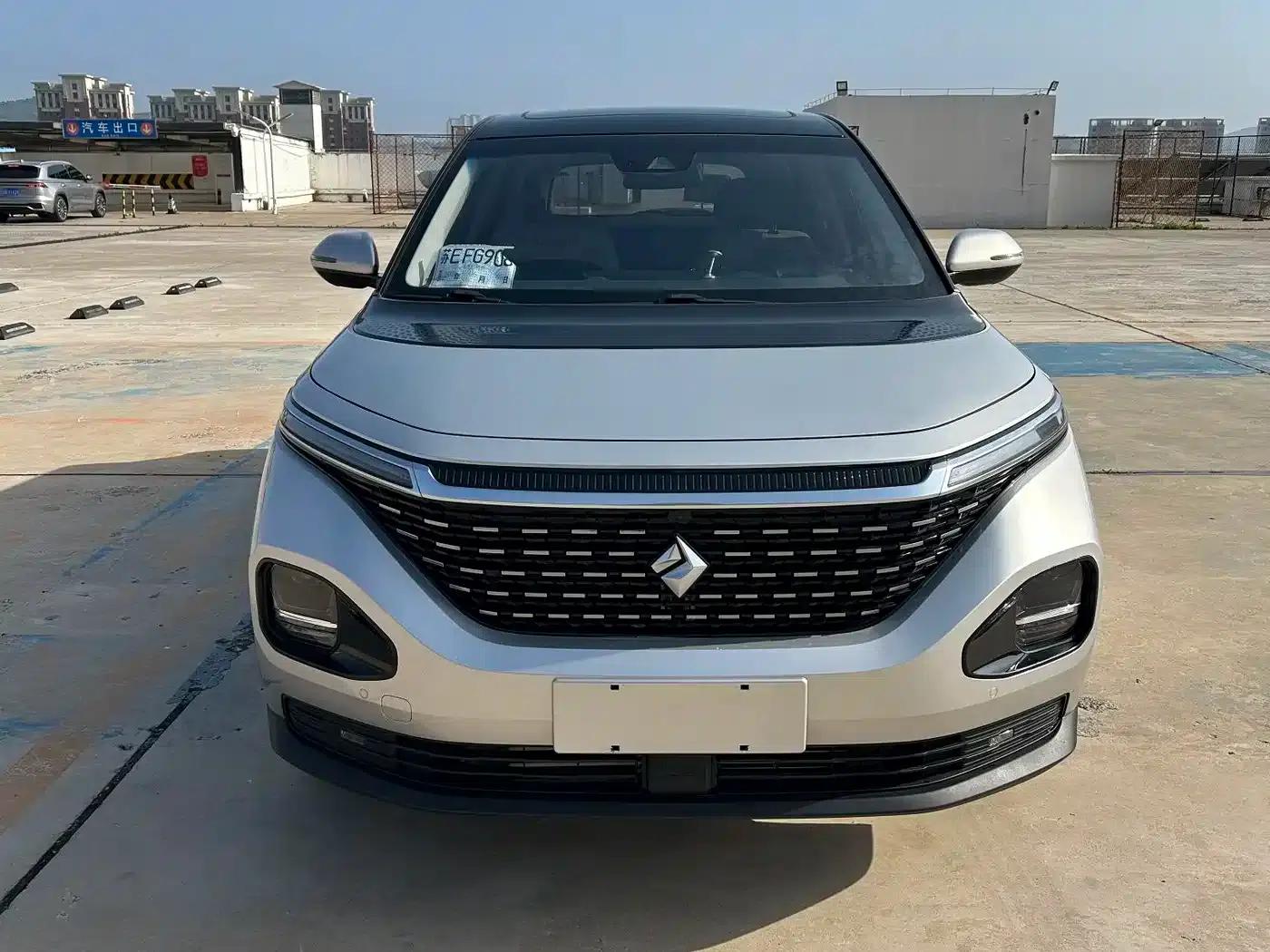 Baojun RM-5 2019 1.5T CVT 24-Hour Online Premium 6-Seater — миниатюра 3