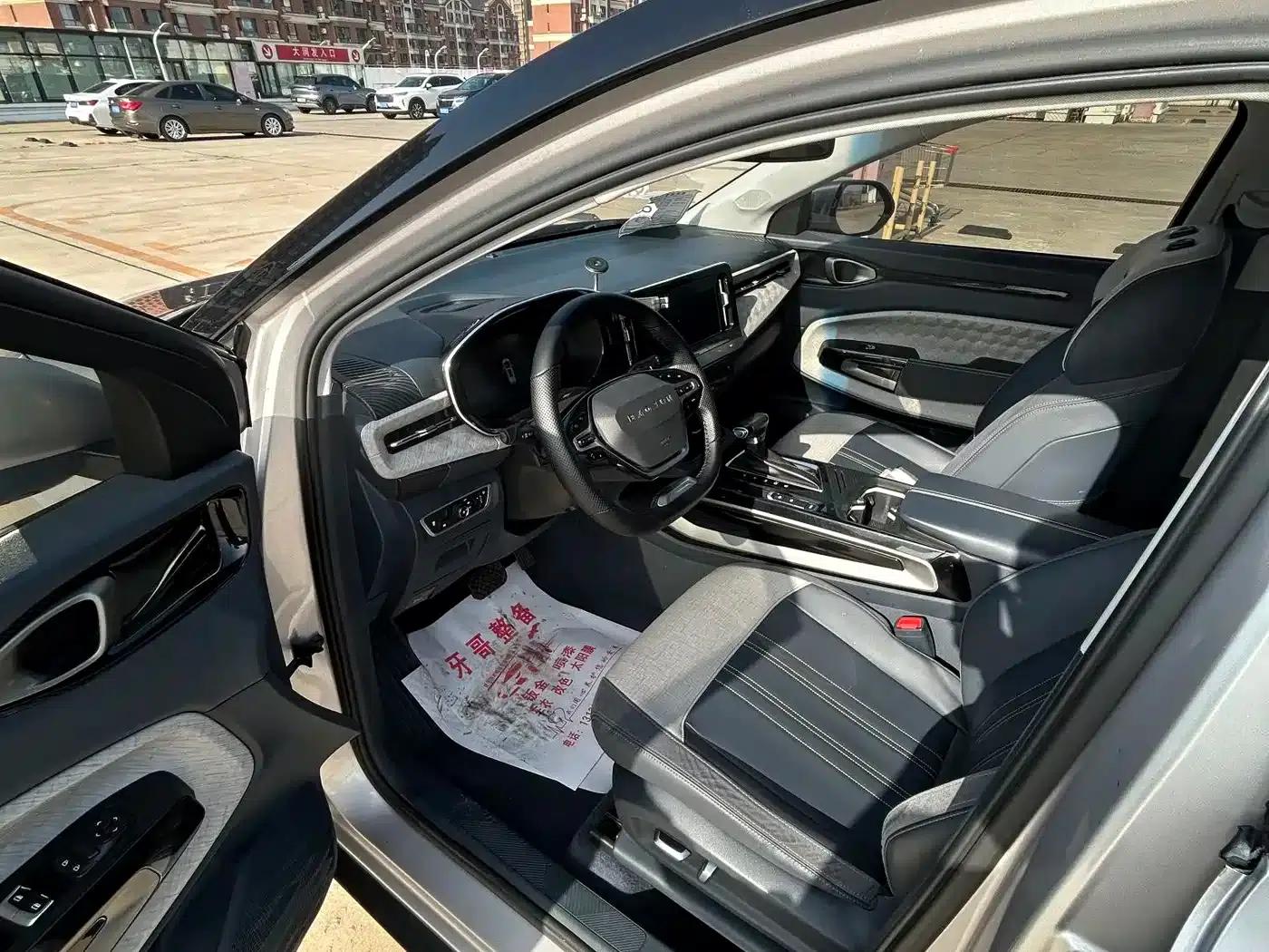 Baojun RM-5 2019 1.5T CVT 24-Hour Online Premium 6-Seater — миниатюра 4