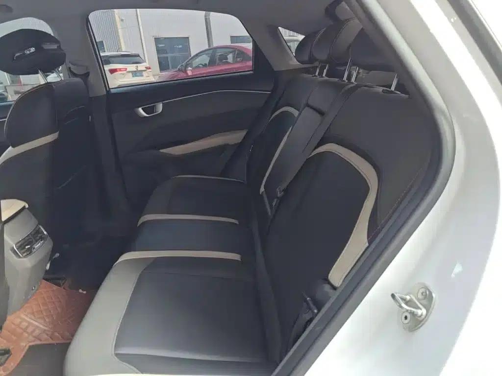 Baojun RC-6 2019 1.5T CVT 24-Hour Online Premium Edition — миниатюра 13