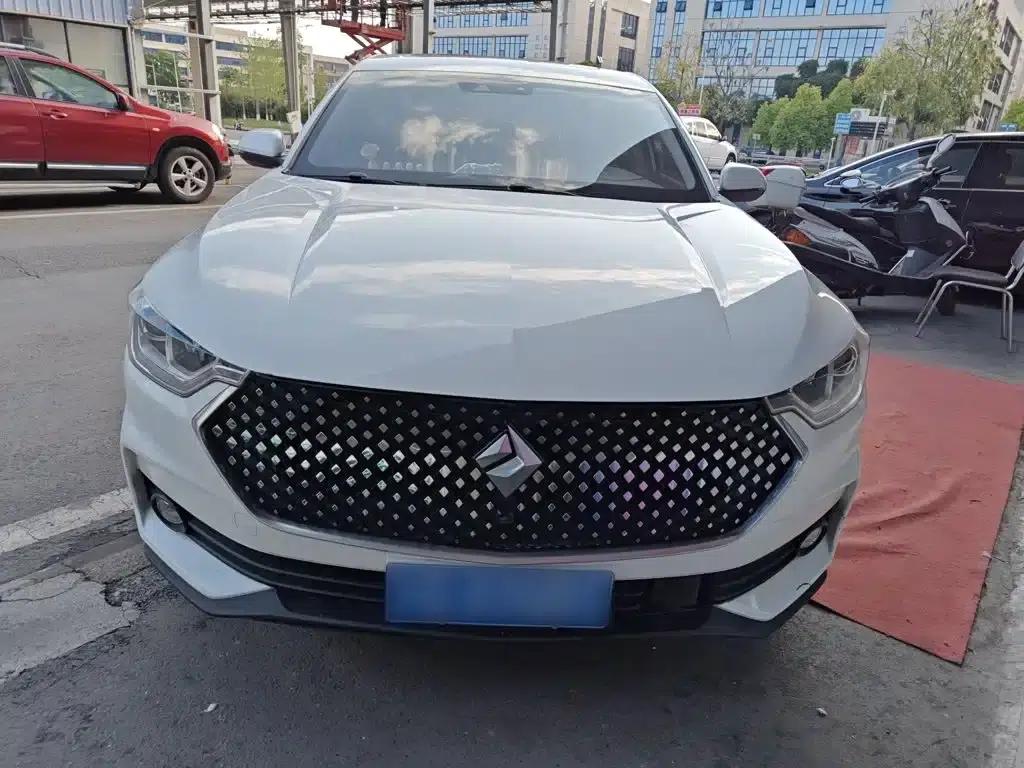 Baojun RC-6 2019 1.5T CVT 24-Hour Online Premium Edition — миниатюра 3