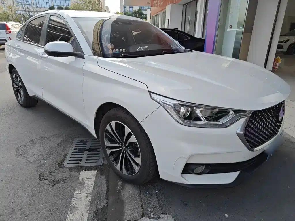 Baojun RC-6 2019 1.5T CVT 24-Hour Online Premium Edition — миниатюра 22