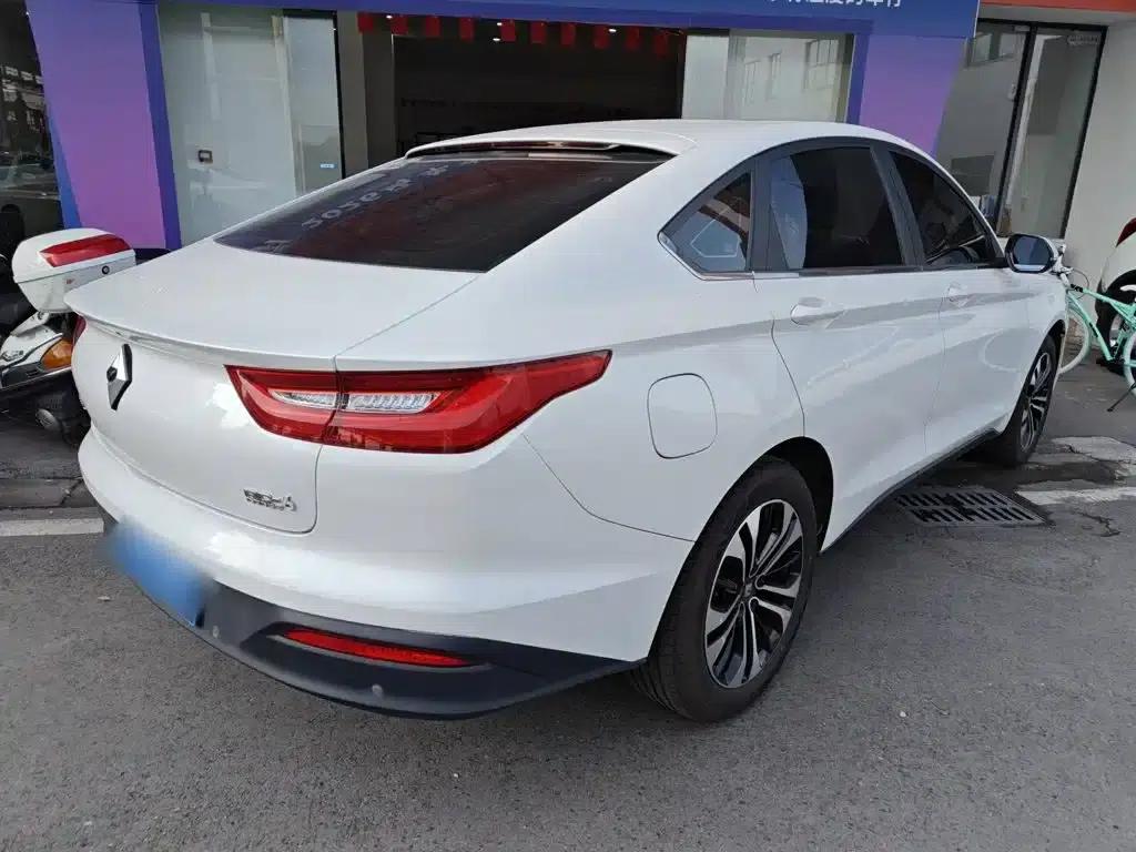 Baojun RC-6 2019 1.5T CVT 24-Hour Online Premium Edition — миниатюра 5