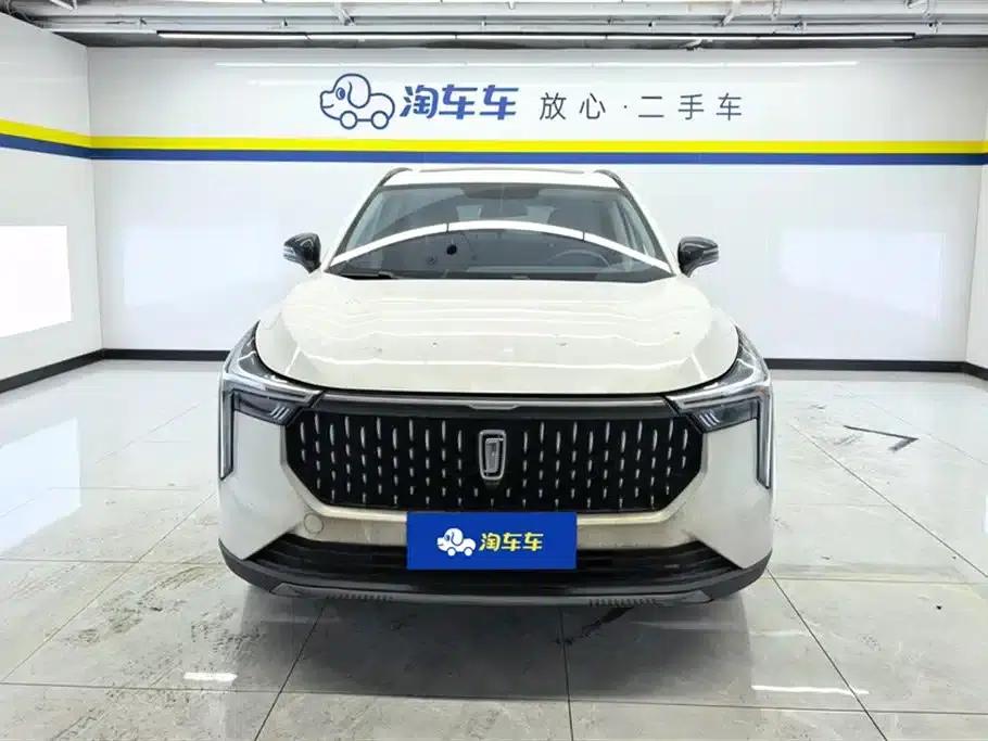 Bestune T55 2022 1.5T Automatic Leap Forward Edition — миниатюра 2