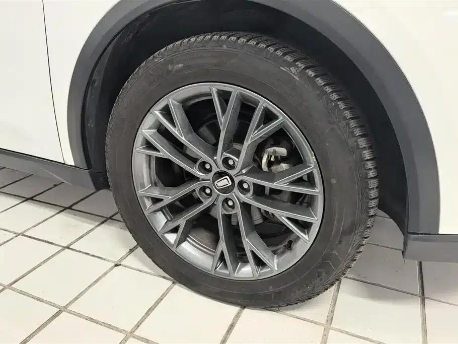 Bestune T55 2022 1.5T Automatic Leap Forward Edition — миниатюра 6