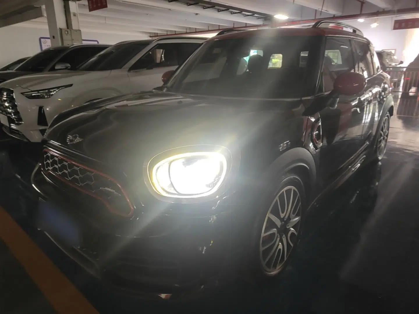 MINI JCM COUNTRYMAN 2017 2.0T JOHN COOPER WORKS — миниатюра 1