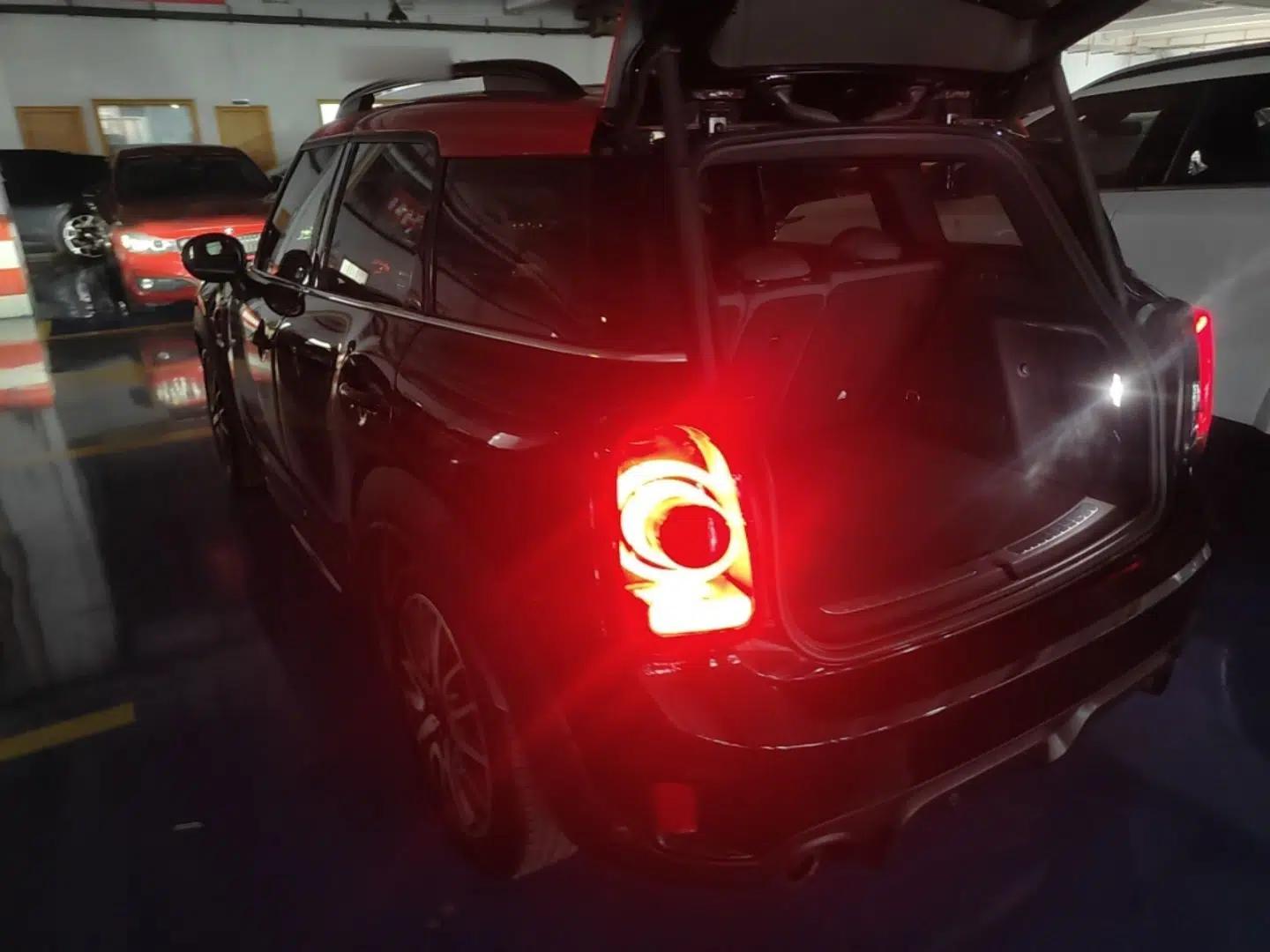 MINI JCM COUNTRYMAN 2017 2.0T JOHN COOPER WORKS — миниатюра 4