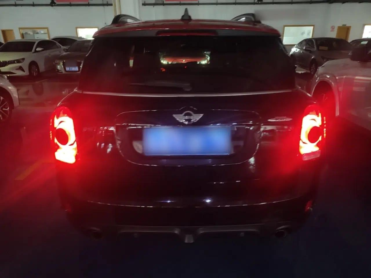 MINI JCM COUNTRYMAN 2017 2.0T JOHN COOPER WORKS — миниатюра 5