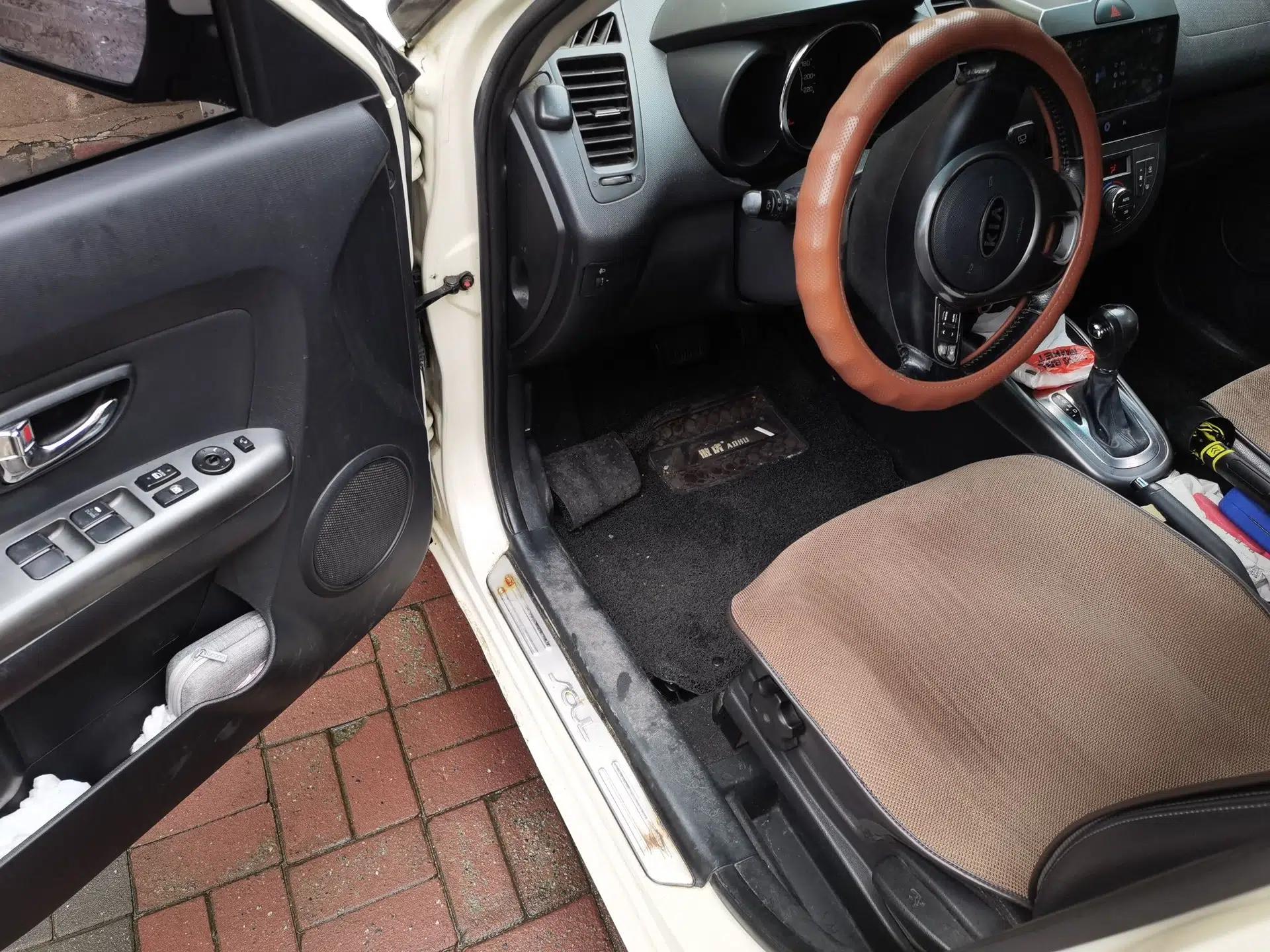 Kia Soul 2013 1.6L AT Premium — миниатюра 16