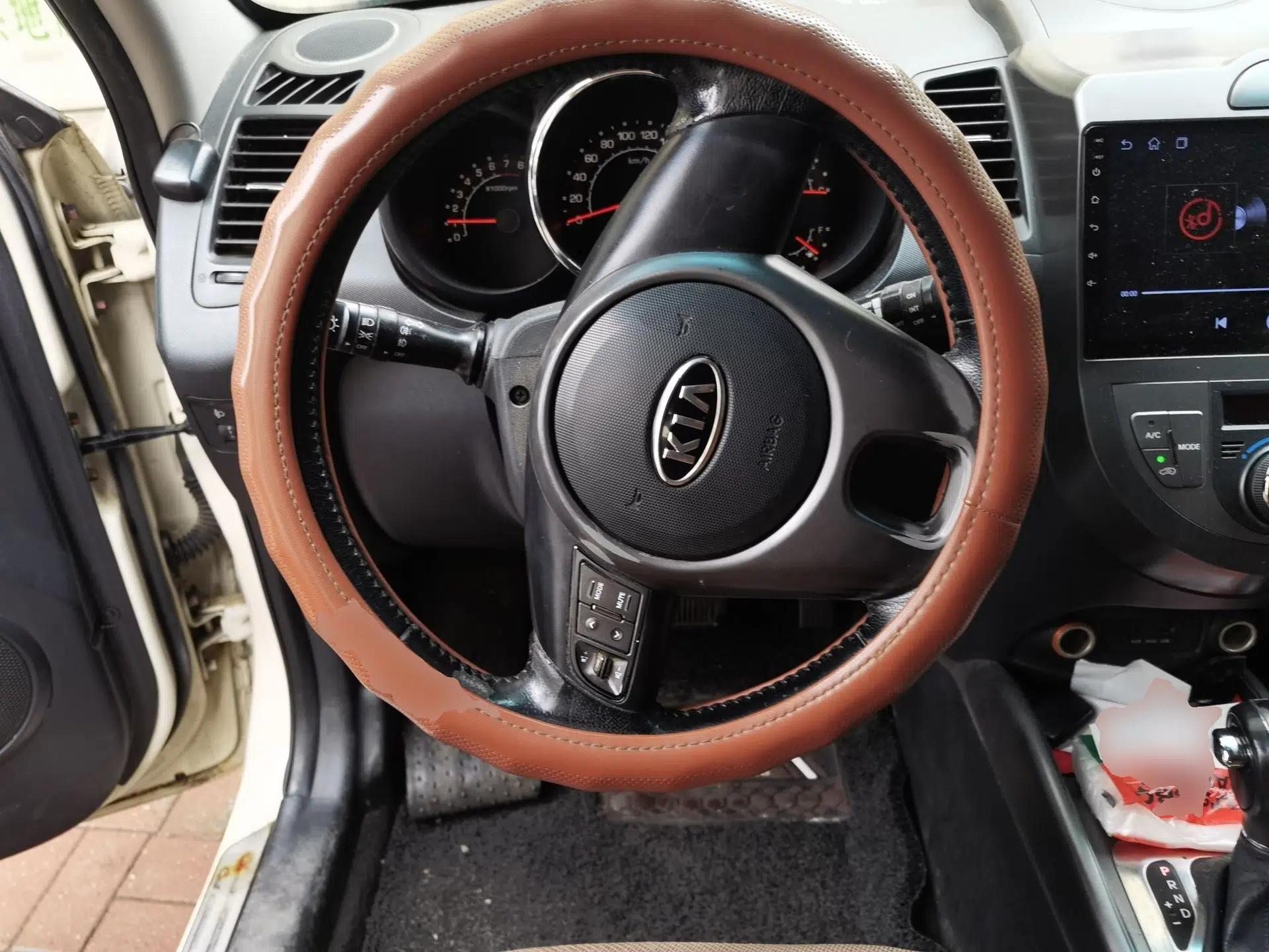 Kia Soul 2013 1.6L AT Premium — миниатюра 10