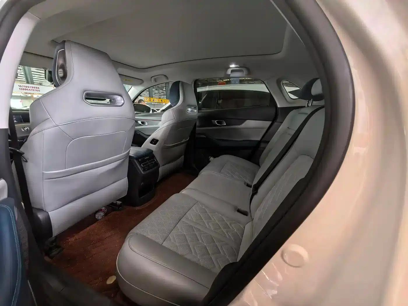 Changan UNI-K Smart Electric iDD 2022 Blue Whale iDD 130km 1.5T Premium Edition — миниатюра 8