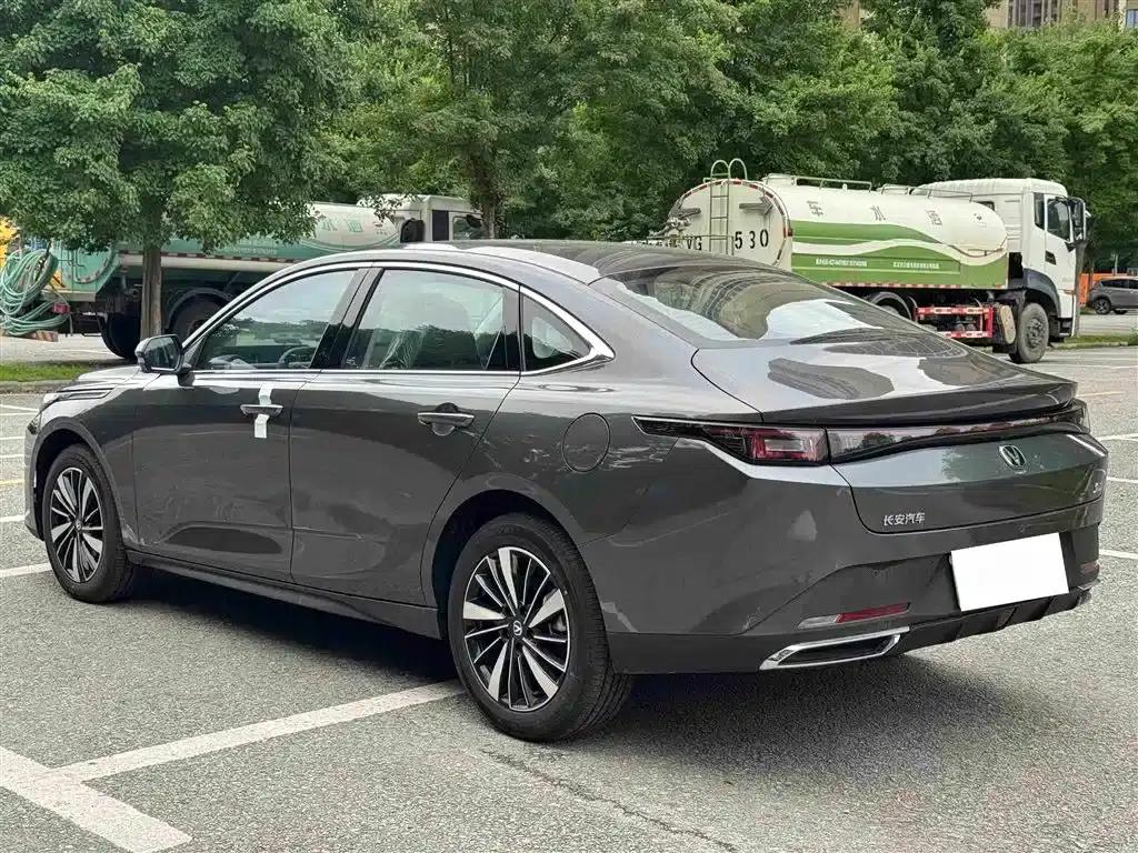 Changan Eado PHEV 2025 Smart Blue Whale 145KM Battleship Edition — миниатюра 12