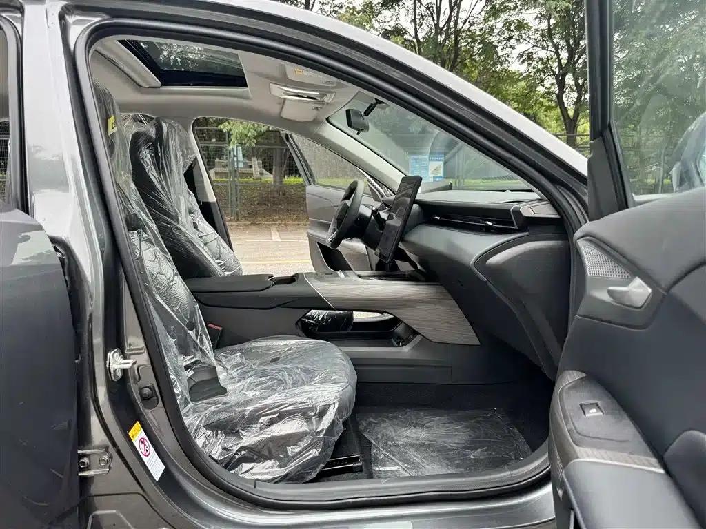 Changan Eado PHEV 2025 Smart Blue Whale 145KM Battleship Edition — миниатюра 16