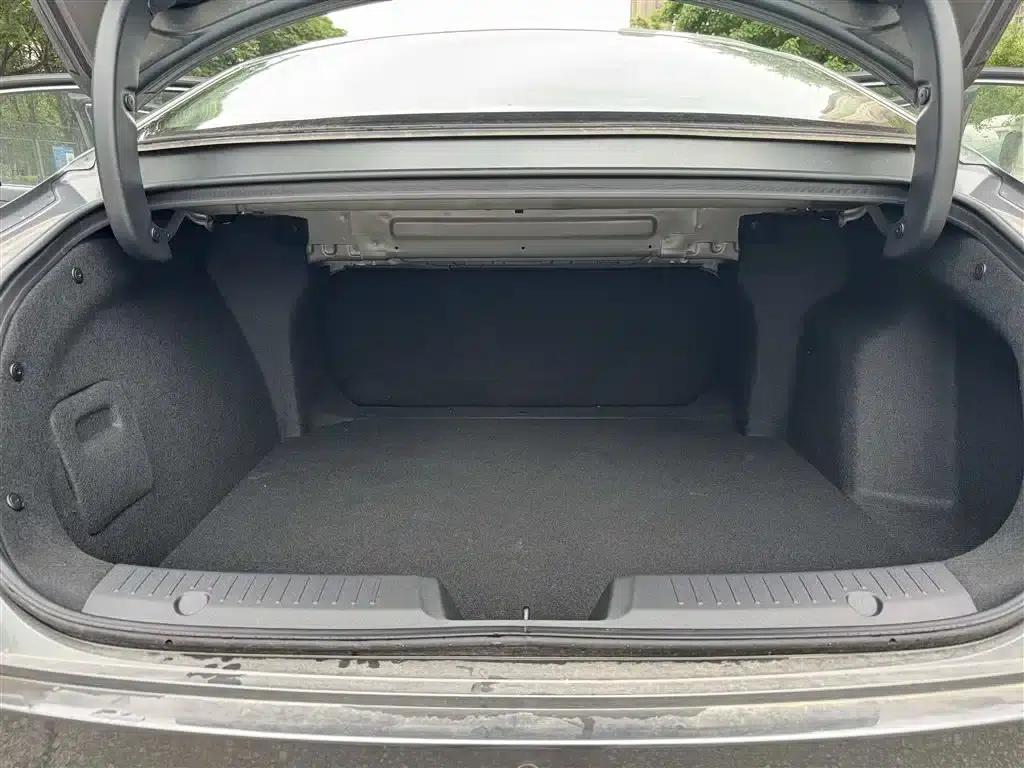 Changan Eado PHEV 2025 Smart Blue Whale 145KM Battleship Edition — миниатюра 18