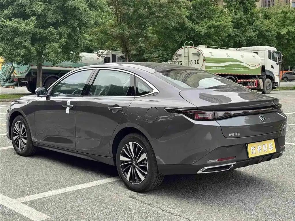 Changan Eado PHEV 2025 Smart Blue Whale 145KM Battleship Edition — миниатюра 6