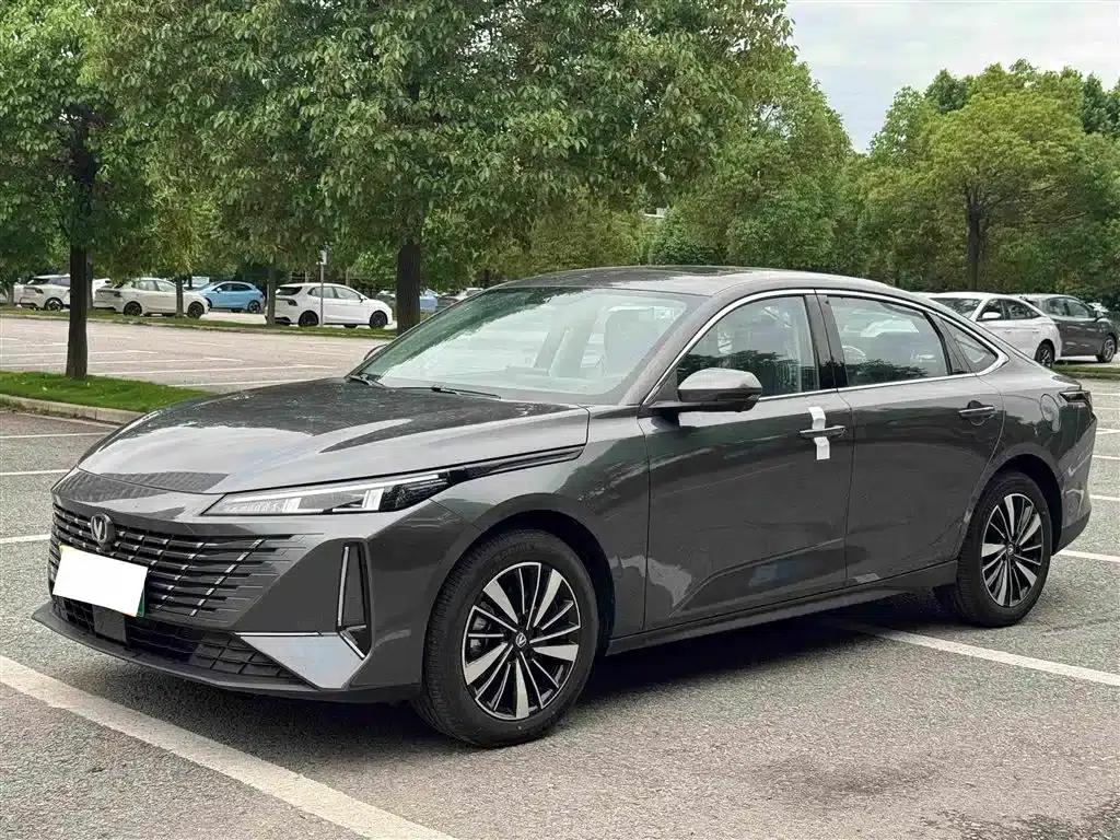 Changan Eado PHEV 2025 Smart Blue Whale 145KM Battleship Edition — миниатюра 7