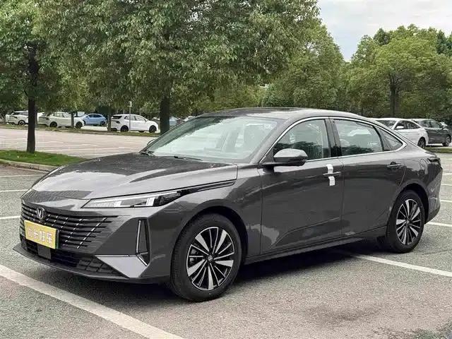 Changan Eado PHEV 2025 Smart Blue Whale 145KM Battleship Edition