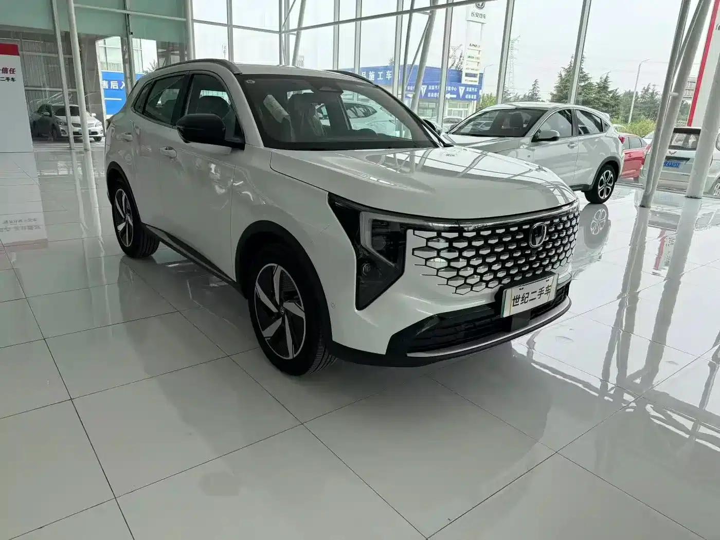 Changan CS55PLUS PHEV 2026 Smart New Blue Whale 125km Smart Edition — миниатюра 3