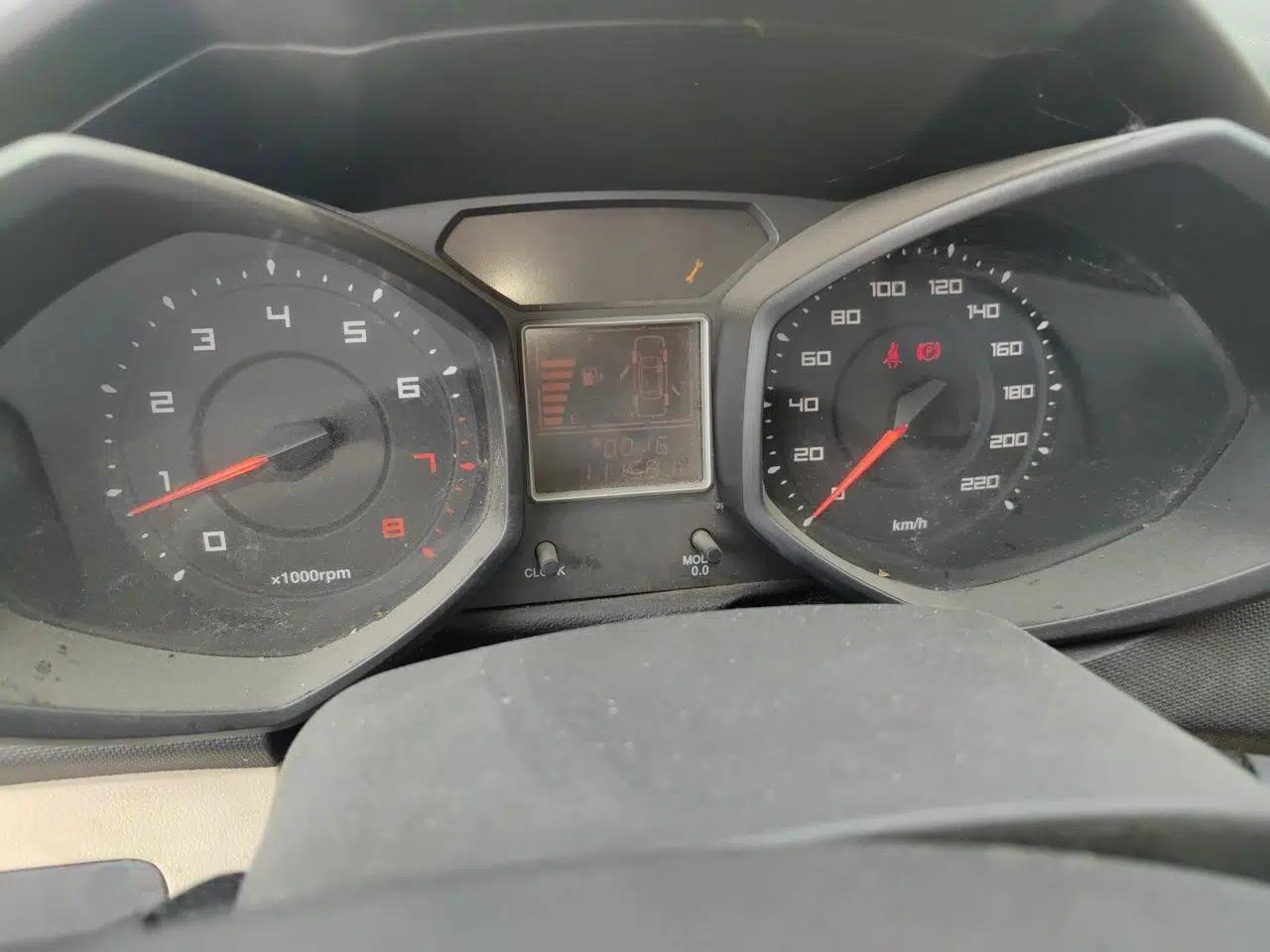 Chery Fengyun 2 2015 1.5L Manual New Edition — миниатюра 12