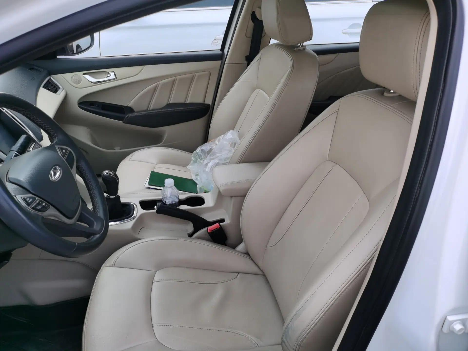 Chery Arrizo 7 2015 1.6L Manual ZhiShang Edition — миниатюра 15